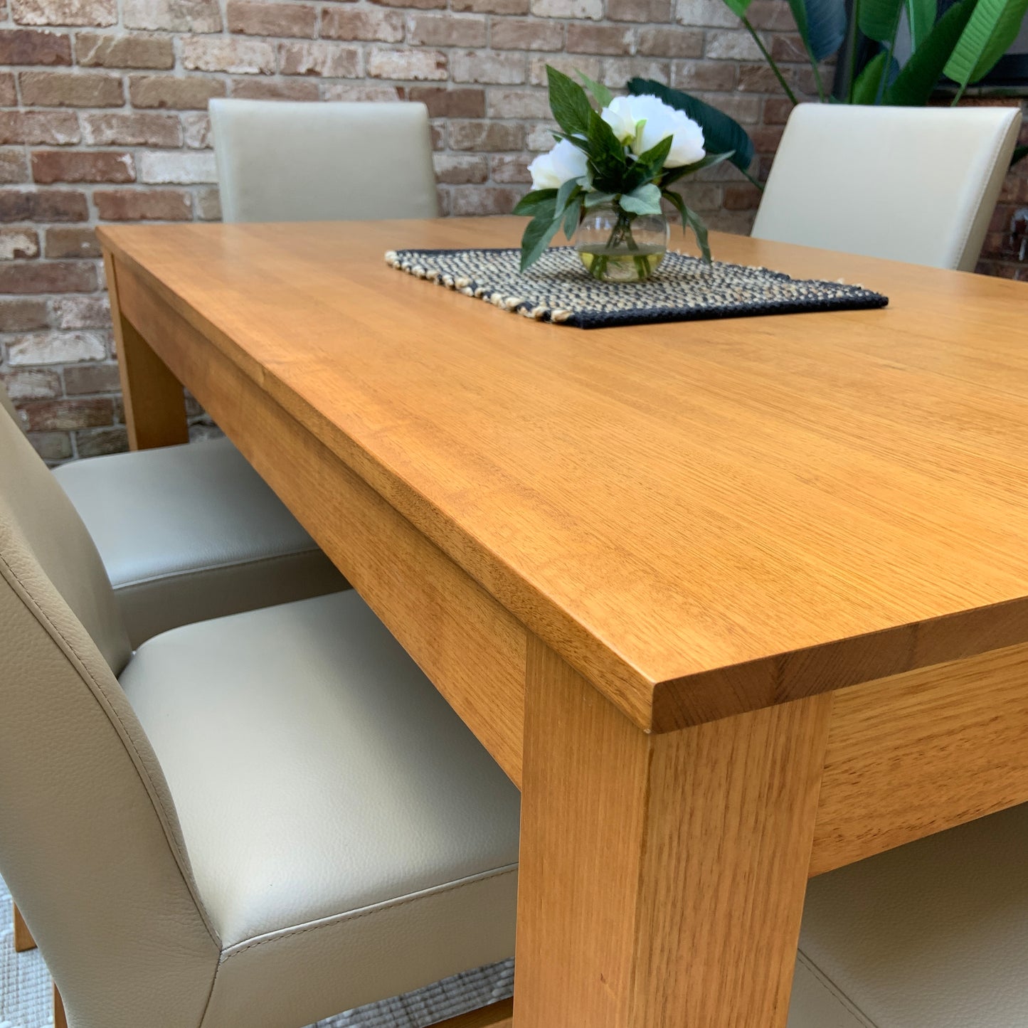 Nova Dining Table