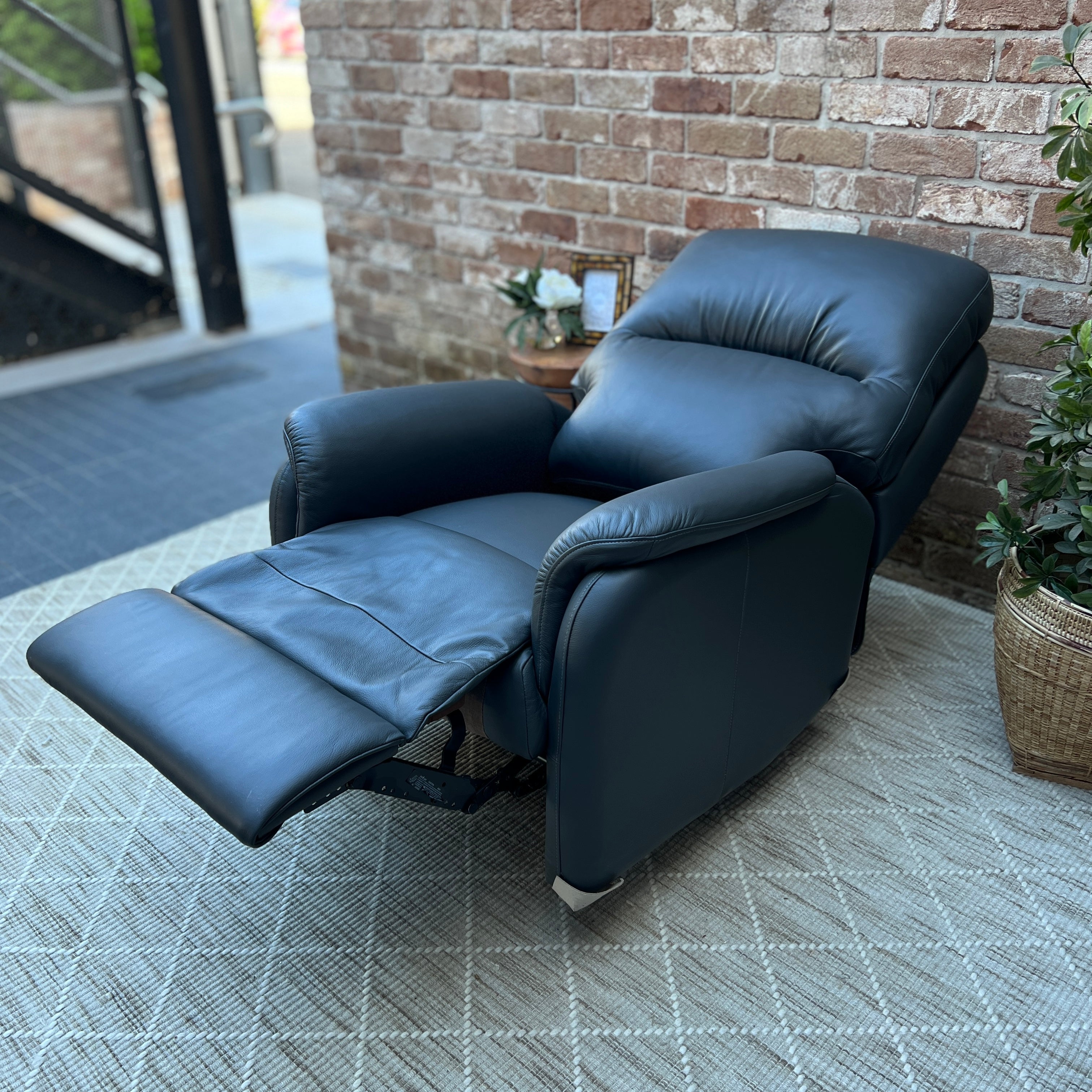 Dark teal leather online recliner